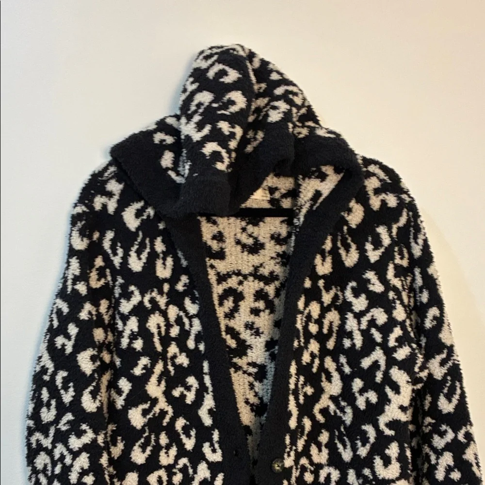 UGG Black and Cream Patterned Cardigan - Picture 6 of 6